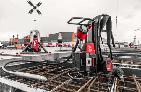 Rucksack-Betonverdichter MXFCVBP-602 - Milwaukee