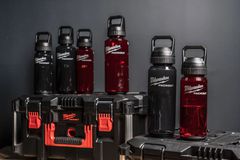 Isolierflaschen und Kühlboxen