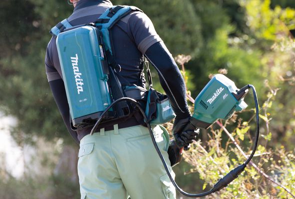 Akku Motorsense MAKITA 36V mit Fadenkopf - ohne Akku, ohne Ladegerät