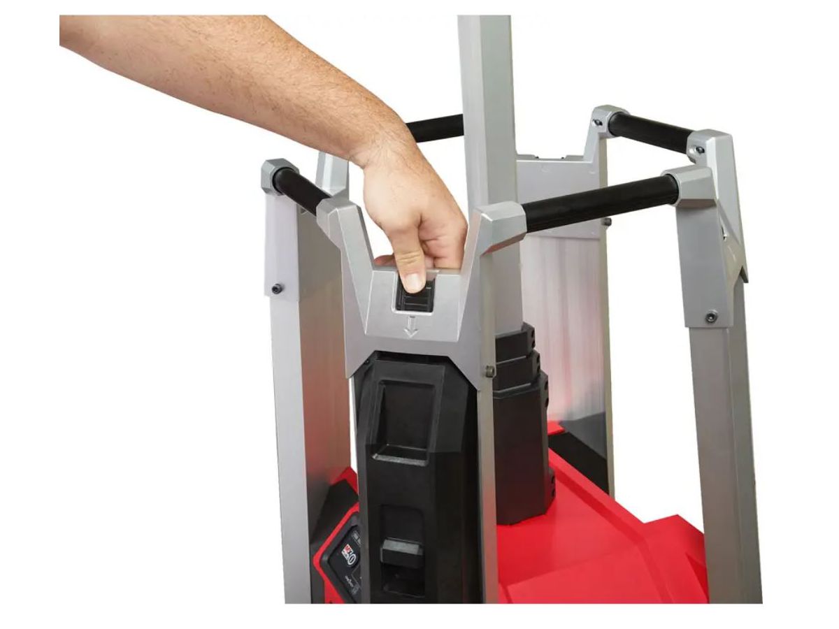 MX FUEL Akku-Leuchte MXF TL-601, 6.0Ah - Milwaukee Netz-Akku Betrieb bis 27000Lu.