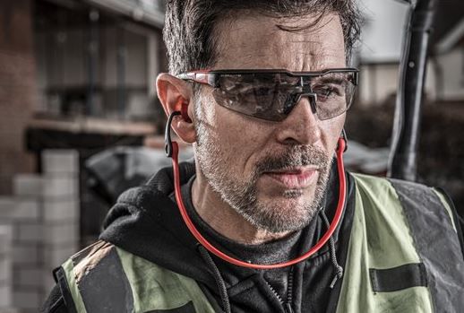Schutzbrille MILWAUKEE klar - kratzfest & beschlagfrei