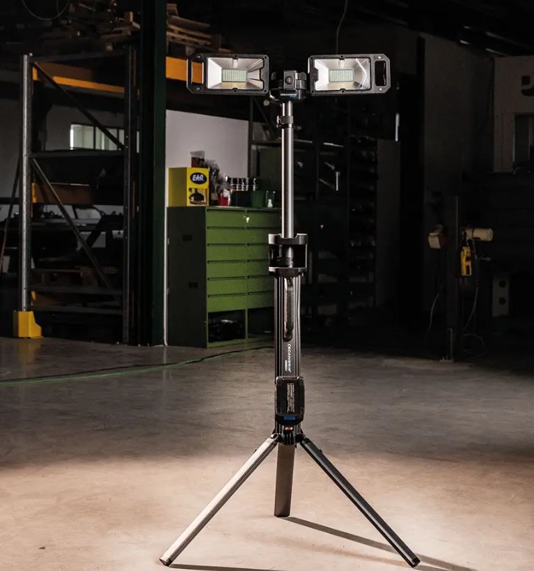 Akku-LED-Arbeitsleuchte TOWER8 4000/8000 - Alle Akku-Marken, 1,5-3,5 Std., IP30