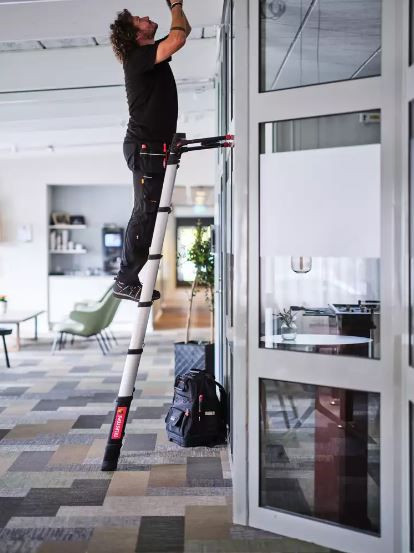 TELESTEPS Teleskopleiter Prime 4.1m SET - Arbeitslänge 4.9m Breite 560 mm