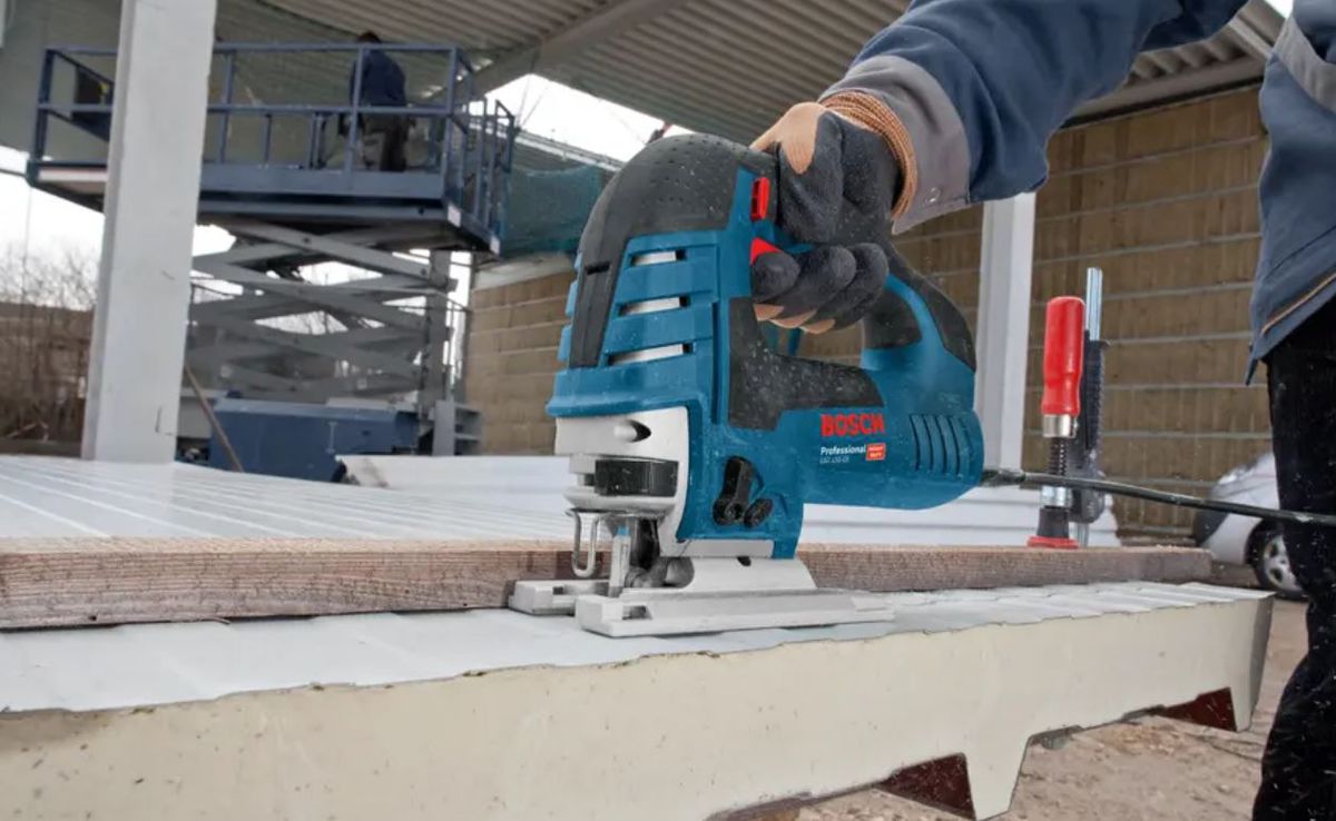Stichsäge Bosch GST 150 CE 780 W - Im Koffer CH
