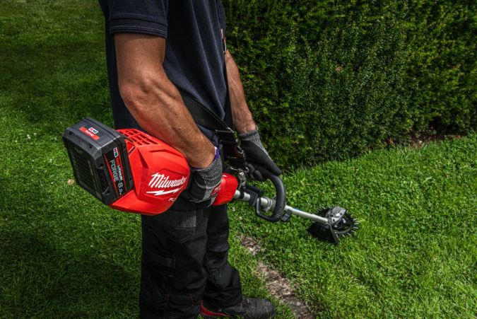 Basiseinheit M18FOPH2-802 OUTDOOR QuickL - Milwaukee mit Akku und Ladegerät