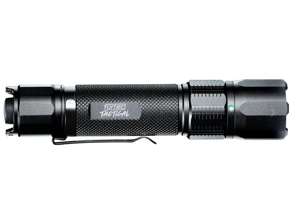 Taschenlampe FORTEC TACTICAL 2500 lm - Akku, 45 Std., 300 m, 3.6V 5.0Ah Li-Ion