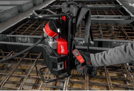Rucksack-Betonverdichter MXFCVBP-602 - Milwaukee