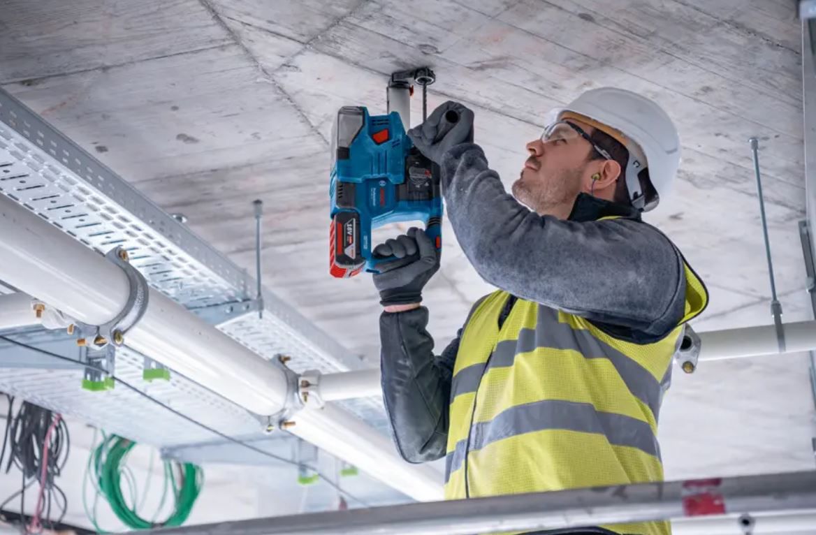 Akku-Bohrhammer Bosch GBH 18 V-22 solo - SDS+ in L-Boxx Bohr-ø 4-22mm, 1.9J