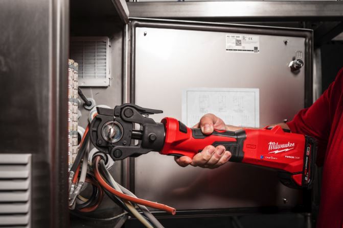 Akku Presswerkzeug MILWAUKEE ONEHCCT60 - Force Logic 60KN 18V exkl.Akku+Ladegerät