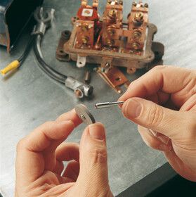 Aufspanndorn zu Trennscheibe Typ 402 - Dremel, Pak. à 4 Stk.