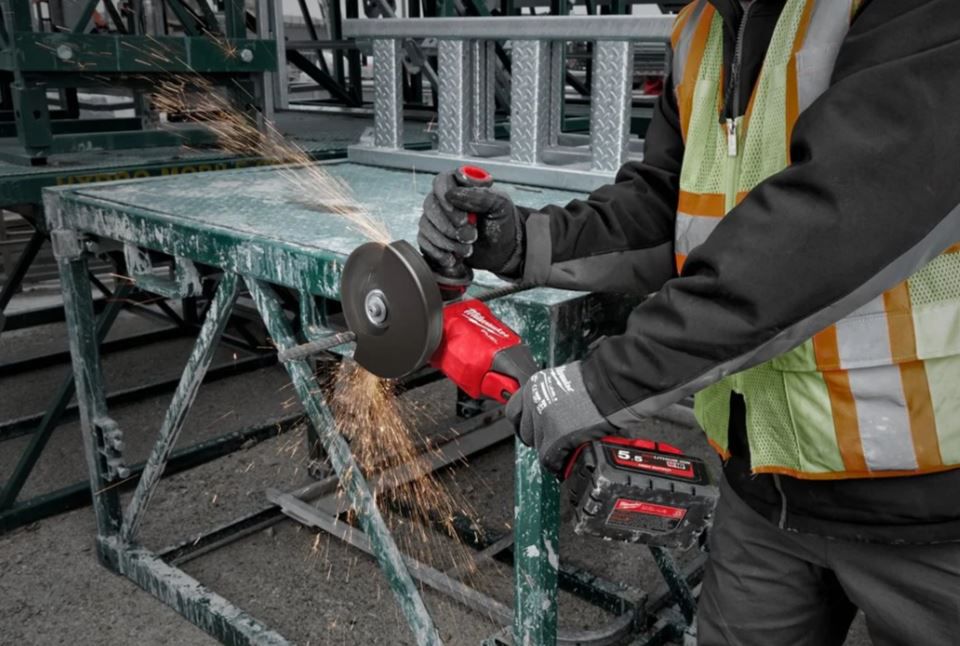 Akku-Winkelschleifer M18 FHSAG125XPDB - mit 2x5.5 Ah. + HD Box, Milwaukee