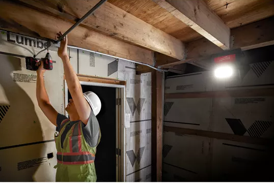 Akku-Leuchte Milwaukee M18HOAL-0 - TRUEVIEW
