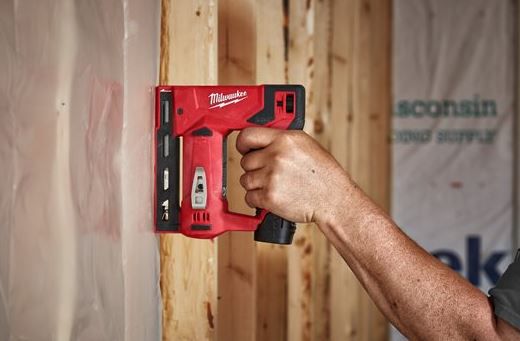 Akku-Heftapparat MILWAUKEE - M12 BST-0 ohne Akku und Ladegerät