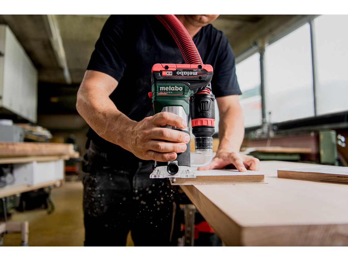 Akku-Kantenfräse FMV 18 LTX BL 8 - Metabo ohne Akku & Ladegerät